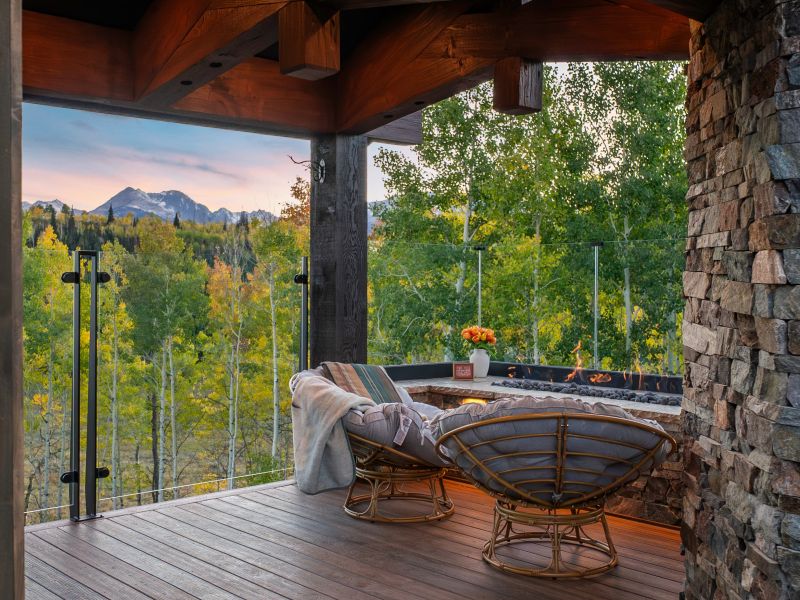 Enjoy Family Gatherings All 4 Sessons